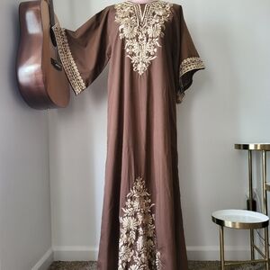 Vintage Embroidered Caftan Maxi Dress Bell Sleeves S/M